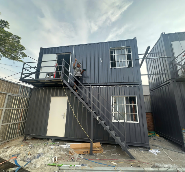 Nhà container ở thủ đức